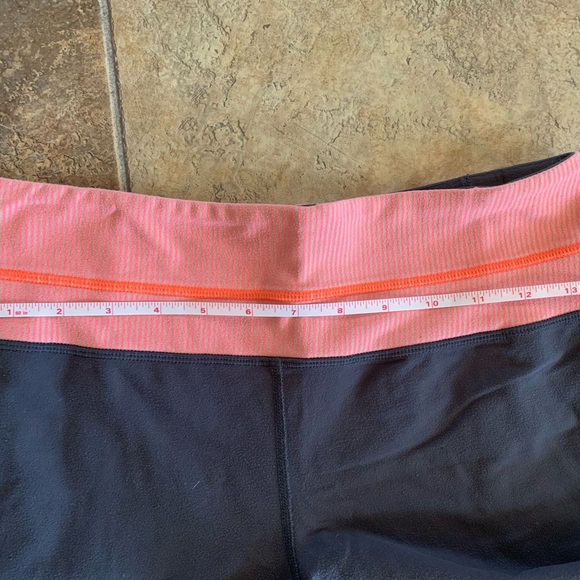 Women’s lululemon pants! - Picture 3 of 6